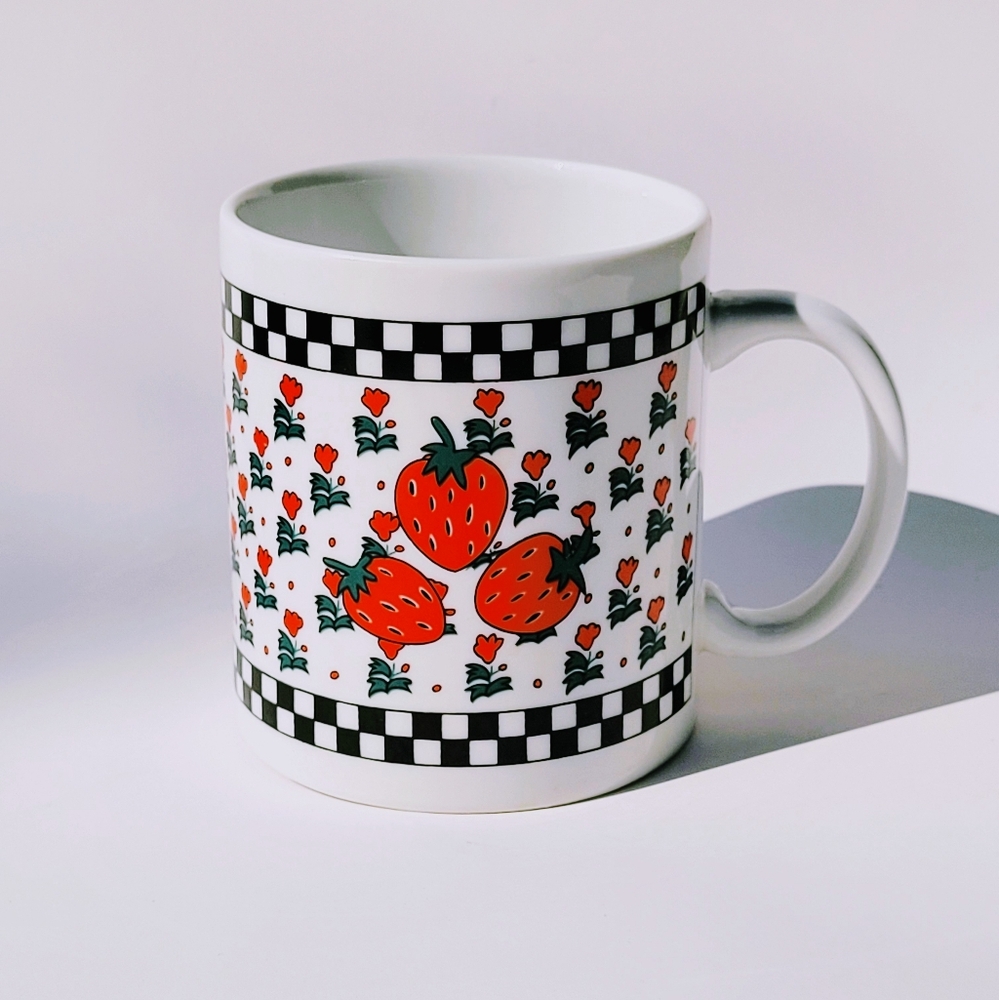 Vintage Strawberry Patterned Mug